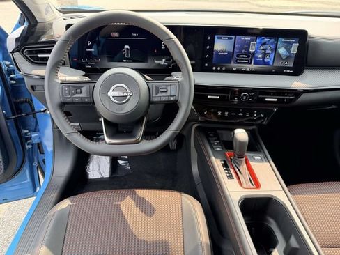 New 2026 Nissan Kicks SR w/ Cold Weather Package FWD image 17