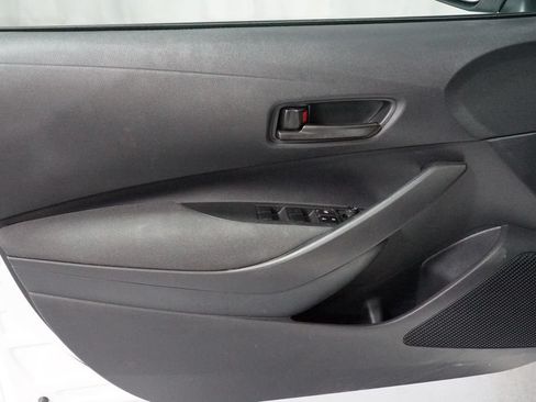 Certified 2025 Toyota Corolla LE FWD image 27