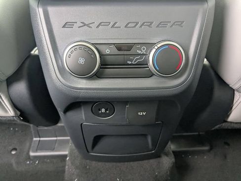 New 2026 Ford Explorer Active w/ Active Comfort Package AWD/4WD image 18