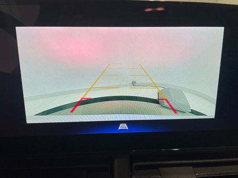 Used 2025 Chevrolet Trax ACTIV image 4