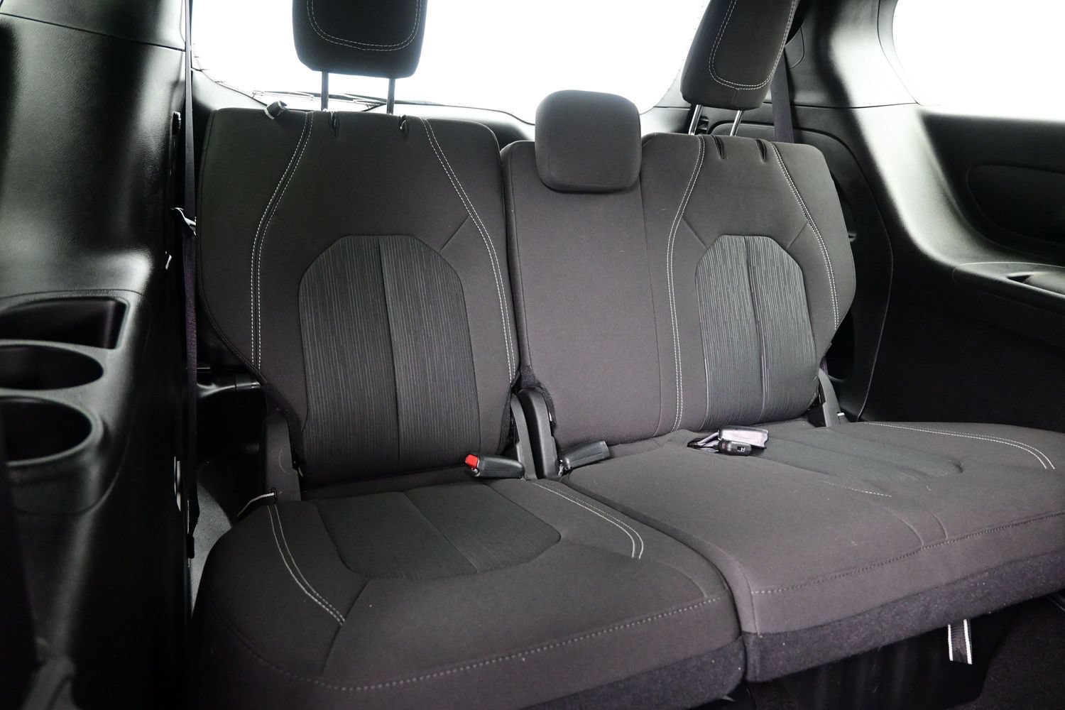 Used 2024 Chrysler Pacifica Touring FWD image 20