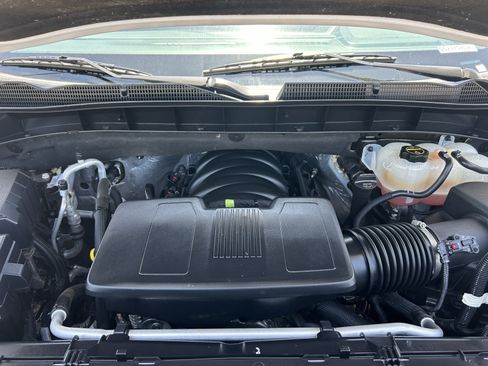 Certified 2025 GMC Sierra 1500 SLT RWD image 30