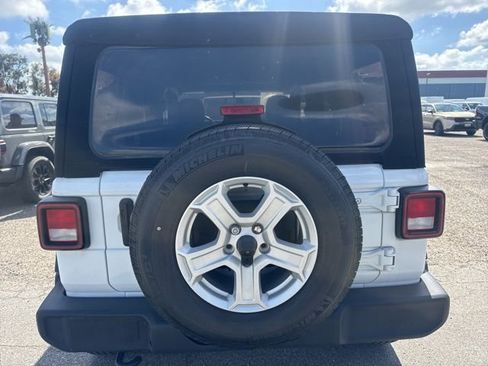 Used 2022 Jeep Wrangler Unlimited Sport AWD/4WD image 6