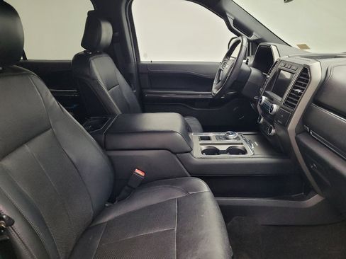 Used 2018 Ford Expedition Max XLT w/ Equipment Group 202A RWD image 21