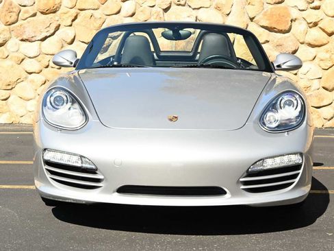 Used 2010 Porsche Boxster image 2