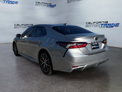 Used 2022 Toyota Camry SE image 7