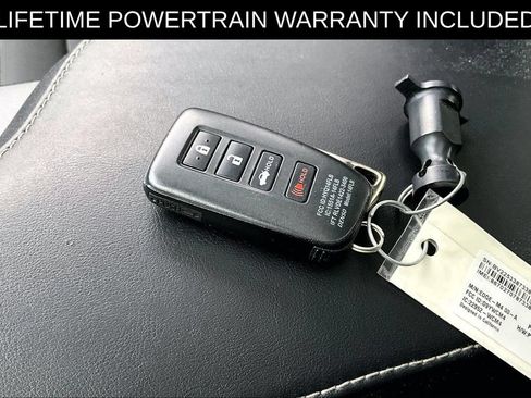 Used 2025 Lexus IS 500 w/ Accessory Package 2 RWD image 13