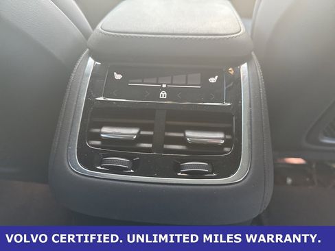 Certified 2025 Volvo XC90 B6 Plus image 15