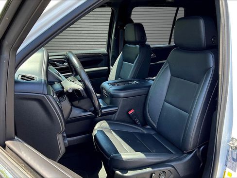 Used 2022 Chevrolet Tahoe LT AWD/4WD image 13