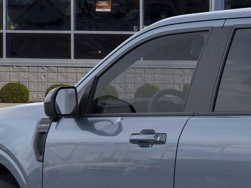 New 2025 Ford Maverick Lariat image 21