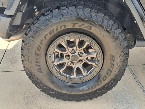 Used 2021 Jeep Wrangler Unlimited Rubicon w/ Trailer Tow Package AWD/4WD image 27