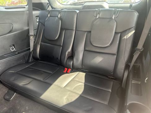 Used 2023 Ford Explorer XLT w/ Equipment Group 202A RWD image 25