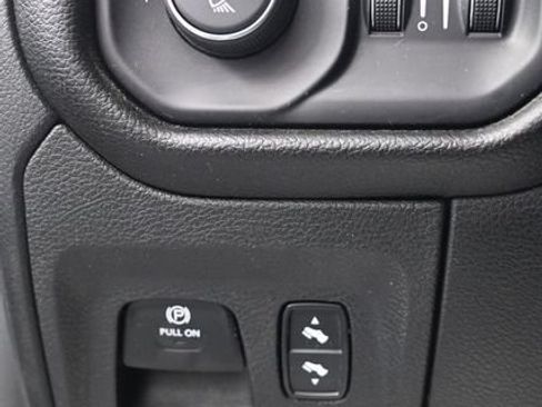 Used 2025 RAM 1500 Big Horn AWD/4WD image 8