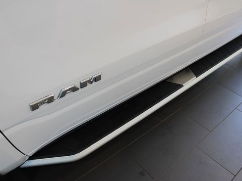 Used 2021 RAM 1500 Big Horn AWD/4WD image 36