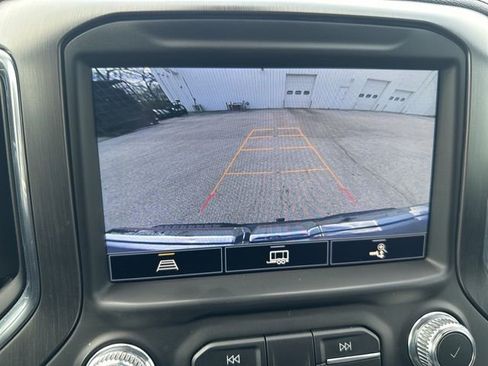 Used 2022 GMC Sierra 1500 AT4 w/ AT4 Premium Package image 27