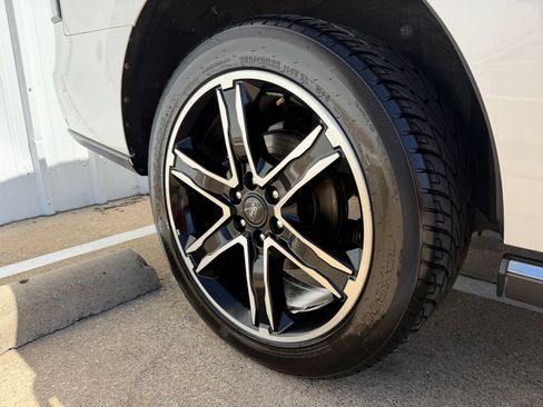 Used 2019 Ford Expedition Limited w/ Texas Edition Package RWD image 45