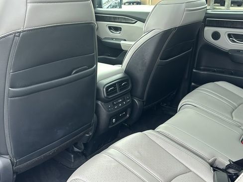 Used 2024 Honda Pilot Elite image 32
