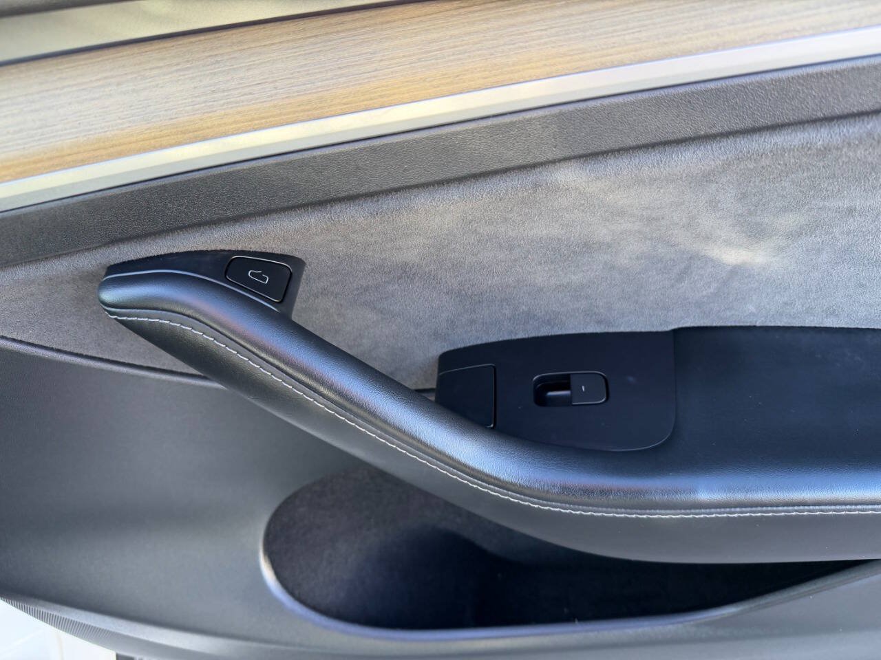 Used 2023 Tesla Model Y Long Range AWD/4WD image 19