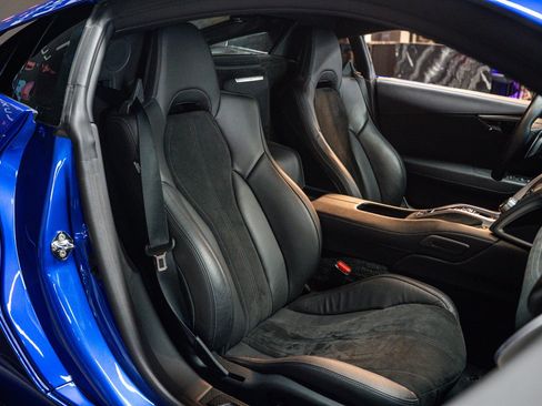 Used 2017 Acura NSX AWD/4WD image 8