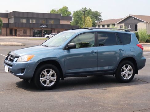 Used 2011 Toyota RAV4 4WD w/ Upgrade Value Pkg image 10
