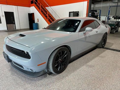 Used 2022 Dodge Challenger R/T w/ Plus Package image 7