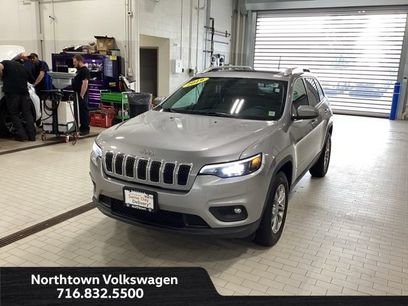 Used 2019 Jeep Cherokee Latitude Plus w/ Comfort/Convenience Group