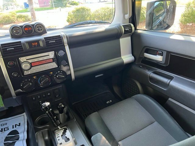 Used 2010 Toyota FJ Cruiser 4WD w/ Upgrade Pkg 2 image 20