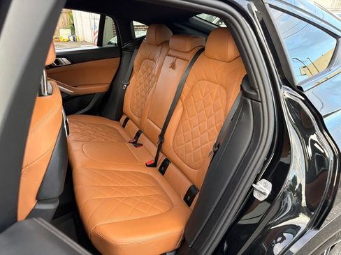 Used 2024 BMW X6 xDrive40i w/ Premium Package AWD/4WD image 13