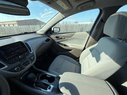 Used 2024 Chevrolet Malibu LT FWD image 15