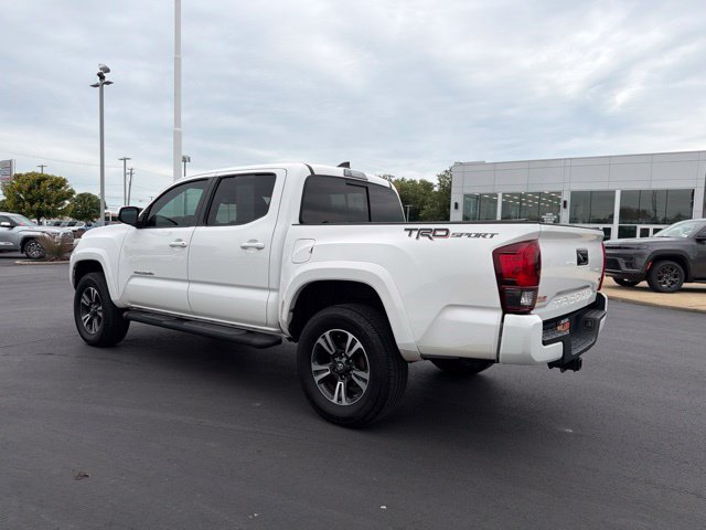 Used 2019 Toyota Tacoma TRD Sport RWD image 5