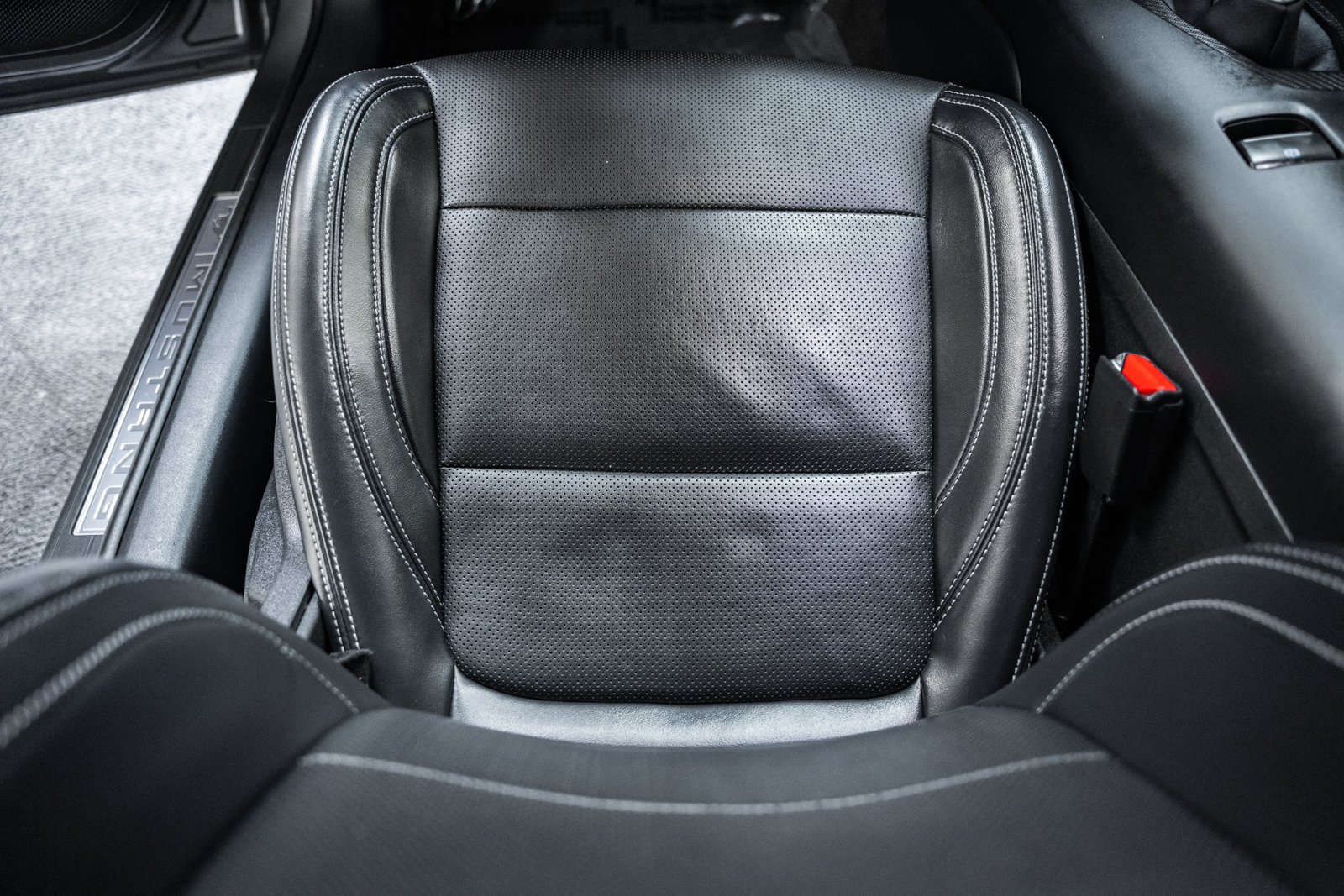Used 2024 Ford Mustang GT Premium RWD image 30