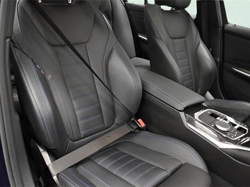 Used 2023 BMW M340i xDrive image 6