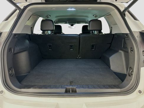 Used 2022 GMC Terrain SLT image 30