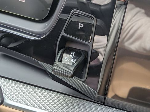 Certified 2025 Porsche Cayenne Coupe image 21