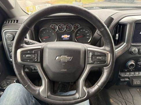 Used 2021 Chevrolet Silverado 2500 LT w/ Midnight Edition image 18