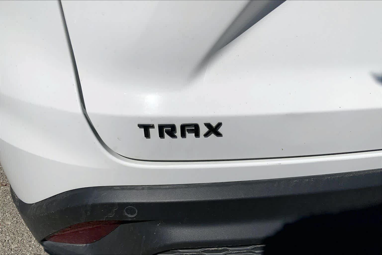 Used 2025 Chevrolet Trax RS w/ Sunroof Package FWD image 10