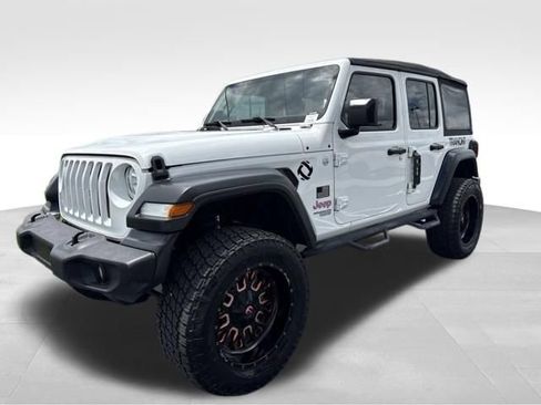 Used 2018 Jeep Wrangler Unlimited Sport AWD/4WD image 4