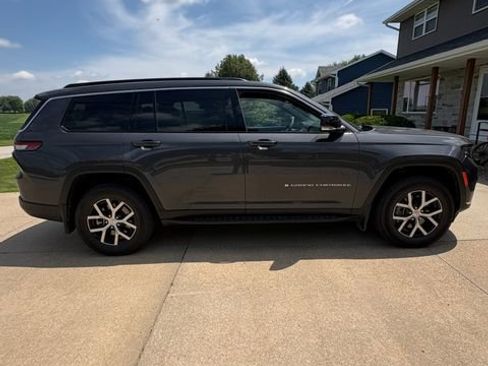 Used 2024 Jeep Grand Cherokee L Limited w/ Trailer Tow Package AWD/4WD image 1