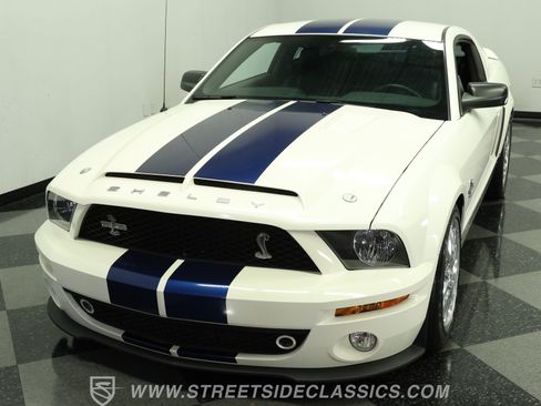 Used 2007 Ford Mustang Shelby GT500 RWD image 17
