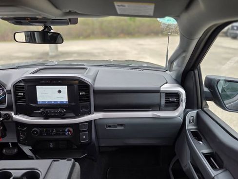Used 2023 Ford F150 XLT image 19