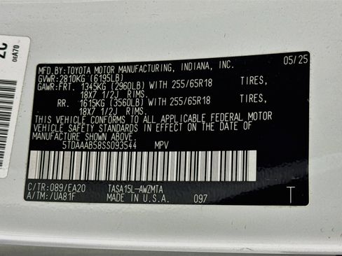 Certified 2025 Toyota Grand Highlander AWD image 34