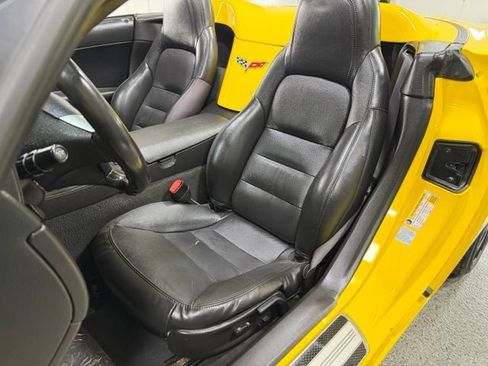 Used 2011 Chevrolet Corvette Convertible w/ Preferred Equipment Group RWD image 22