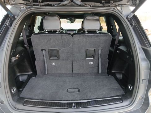 Used 2024 Jeep Grand Cherokee L Limited w/ Luxury Tech Group II image 39