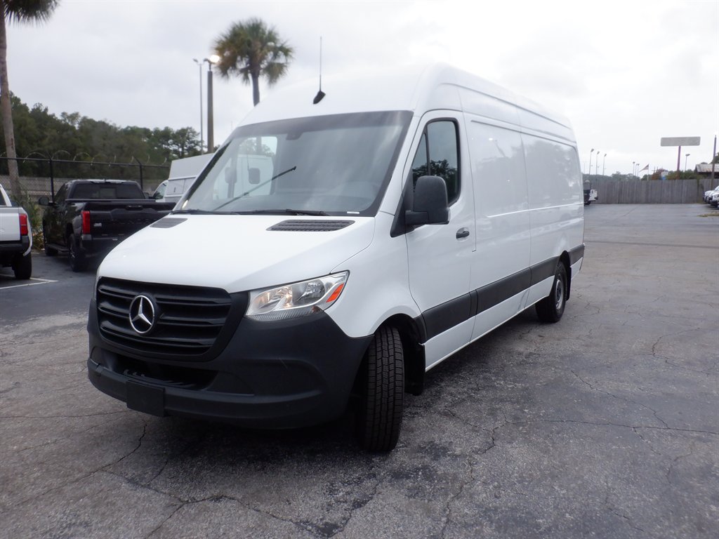 Used 2022 Mercedes-Benz Sprinter 2500 image 24