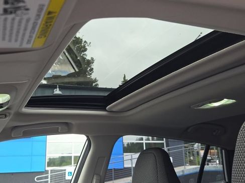 Certified 2024 Subaru Crosstrek 2.0i Premium AWD/4WD image 19