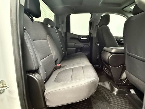 Used 2020 Chevrolet Silverado 1500 LT w/ Convenience Package AWD/4WD image 17