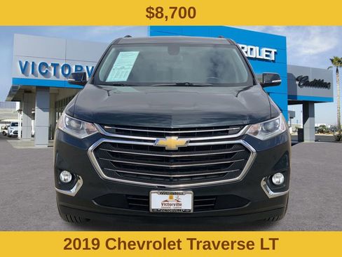 Certified 2019 Chevrolet Traverse LT w/ LT Premium Package image 2
