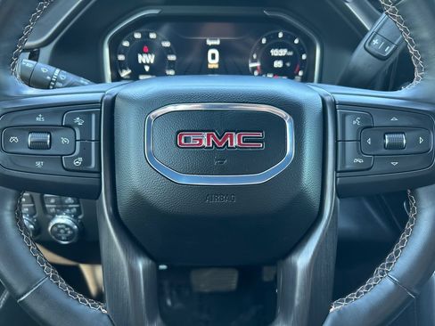 Used 2024 GMC Sierra 2500 AT4 w/ Technology Package AWD/4WD image 9