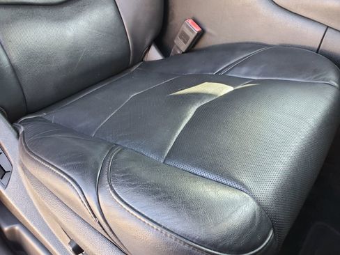 Used 2016 Cadillac Escalade Premium image 35