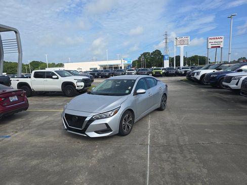 Used 2023 Nissan Sentra SV FWD image 2